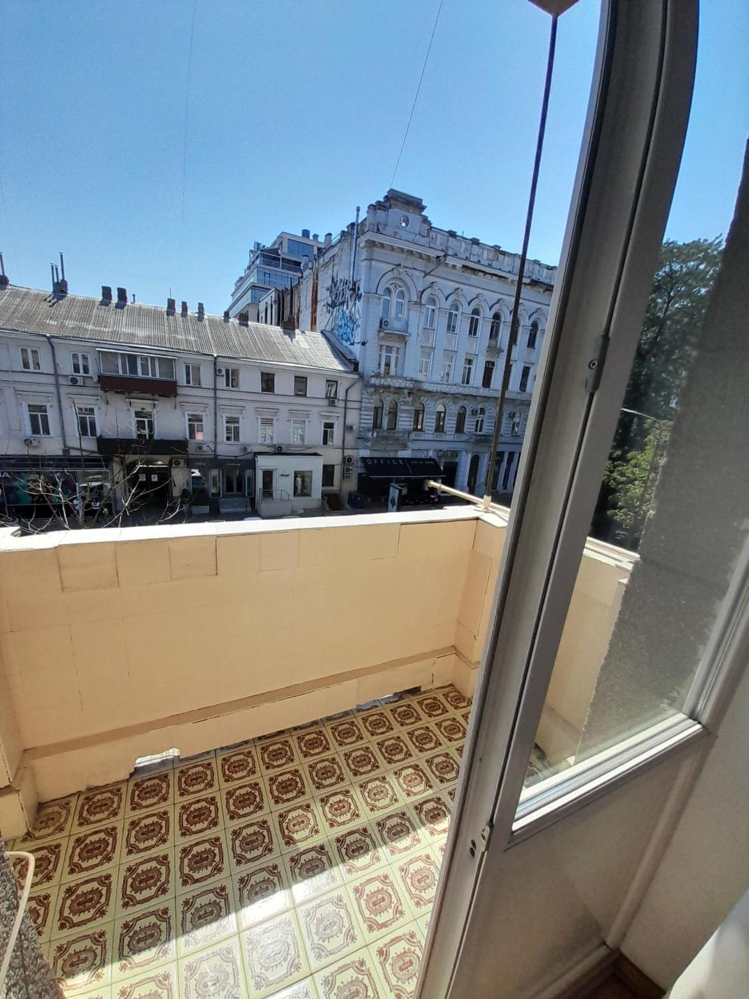 Apartment On Hretska 26/28 オデッサ エクステリア 写真